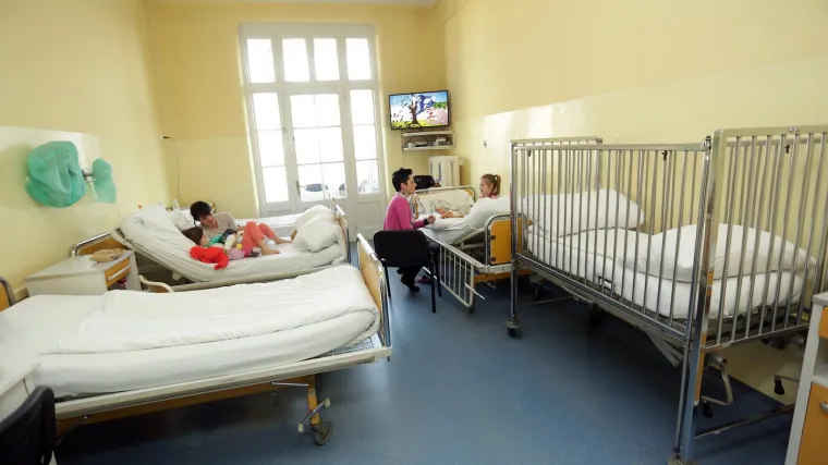 Hrvatski i slovenski rotaryjanci splitskoj Dječjoj klinici darovali vrijedni respirator, prvi takav u Hrvatskoj!