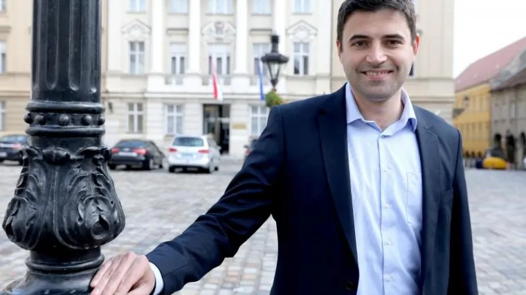 Objavio sliku zbog kojeg se mnogi pitaju je li hakiran