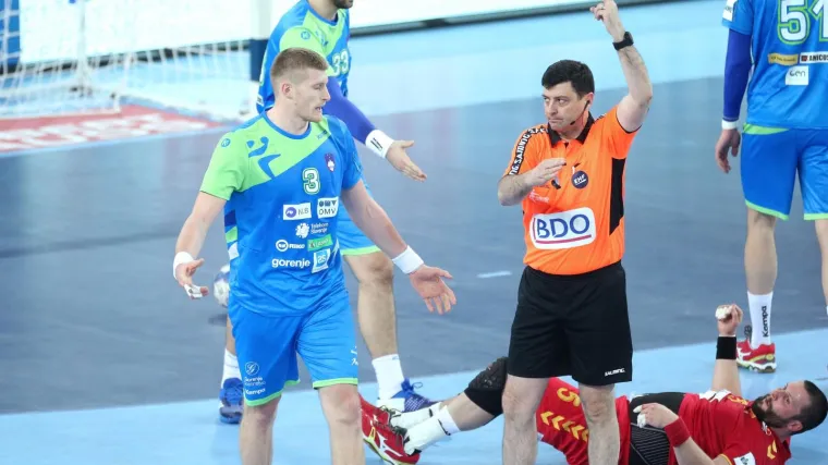 Hrvatska - Norve&scaron;ka sude 'ona dva Rumunja' kojima je Vujović pobrojao 19 gre&scaron;aka u jednoj utakmici