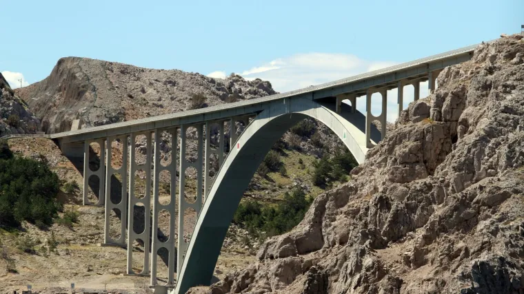 Već tisuću potpisa u peticiji za ukidanje mostarine za Krčki most: potpisati možete i vi