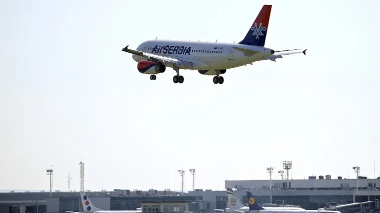 Mu&scaron;karac razbio bocu i prerezao si vrat