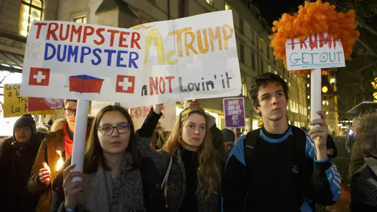 Tisuće prosvjednika u &Scaron;vicarskoj protiv dolaska Trumpa: 'Tko je bio sra*e od zemlje?'