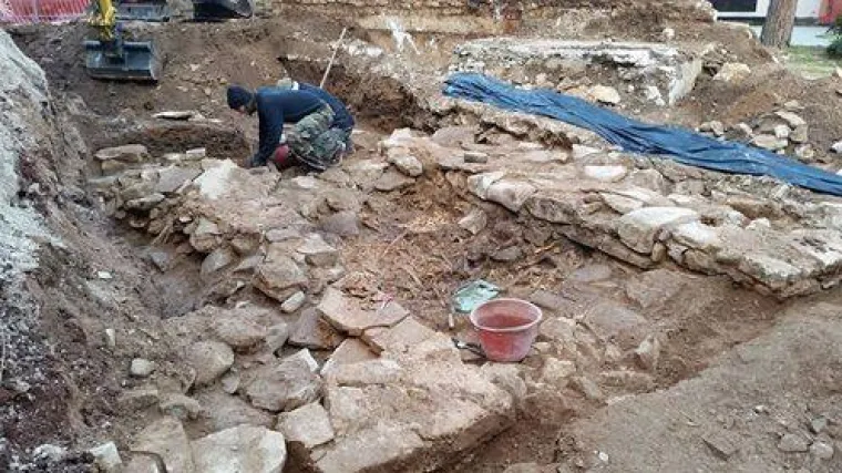 Tijekom radova na pro&scaron;irenju hotela u Istri otkrili srednjovjekovnu masovnu grobnicu