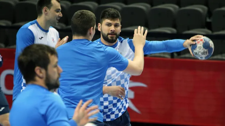 Zadnje Červarove promjene: protiv Če&scaron;ke priliku dobivaju Jaganjac i Kontrec, Vori izvan sastava