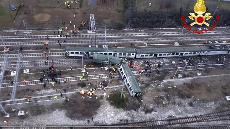Stravične scene kod Milana: tri osobe poginule, a vi&scaron;e od stotinu ozlijeđeno u te&scaron;koj željezničkoj nesreći
