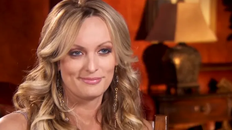 Pogledajte taj osmijeh kad su je pitali je li spavala s njim