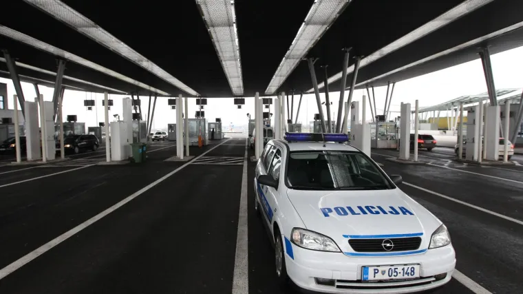 Slovenska policija zatvorila granični prijelaz, mislili su da mu&scaron;karac u hrvatskom autobusu ima bombu
