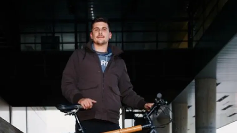 Ambicije biv&scaron;eg studenta FSB-a su ono &scaron;to Hrvatskoj nedostaje: napravio bicikl od bambusa pa se upustio u avanturu života