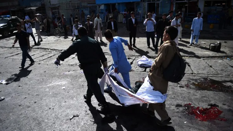 Broj mrtvih raste iz sata u sat; 'Ovo je masakr'