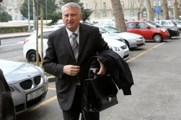 Policija ga je uhvatila pijanog za volanom