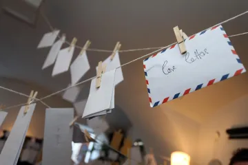 On nije jedan od poštara 'koji uvijek zvoni dvaput': policija otkrila najveću količinu neisporučene pošte ikad u Italiji