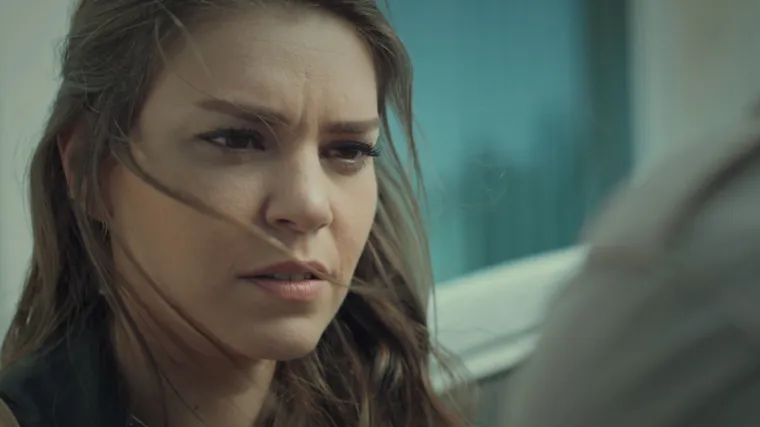 Sureja susreće Begum ne znajući da je ona Farukova biv&scaron;a (Istanbulska nevjesta)