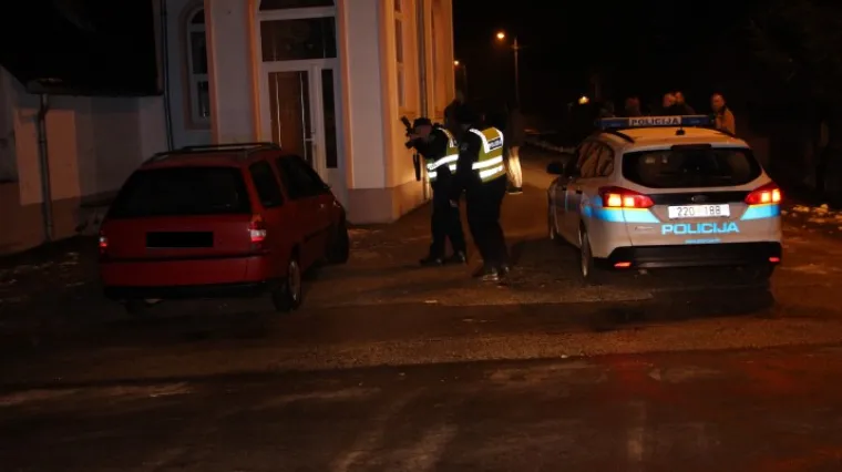 'Čuo se jak udarac... Bože, samo da joj nije ni&scaron;ta. Ima troje djece'