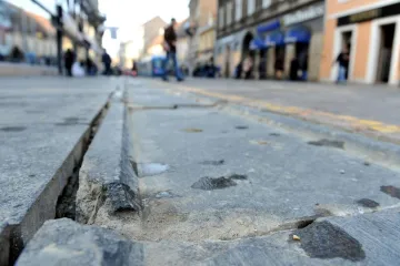 Kako je siromaštvo potaknulo kreativnost: lopov ukrao 800 metara ceste pa prodao beton za 640 eura