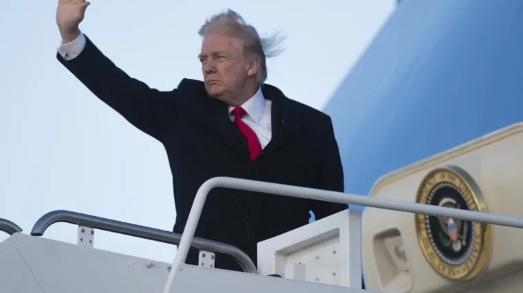 Objavljeni SMS-ovi dokazuju da je agencija bila sklona Clinton