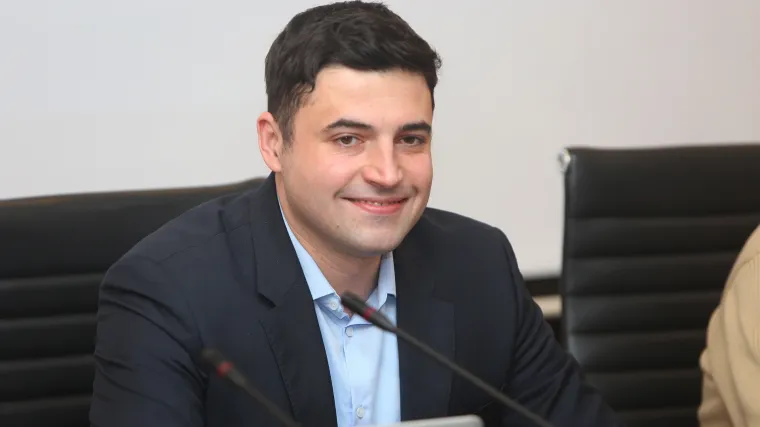 Nova avantura Davora Bernardića: vesela večera s Milanom Bandićem zbog kojeg SDP-u prijeti ovrha od 10 milijuna razljutila stranačke kolege