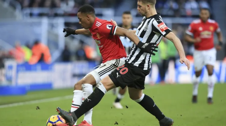 Ritchie golom izvukao Svrake iz zone ispadanja