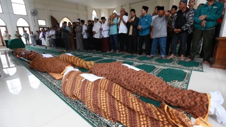 Autobus pun turista strmoglavio se s brda