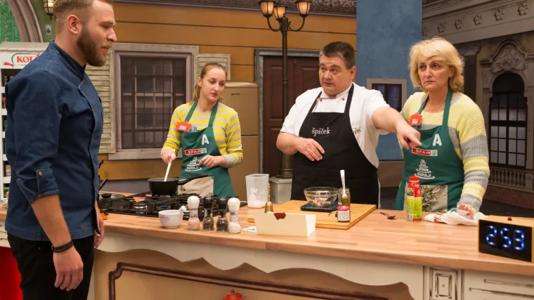 Špiček kuri frku: 'Pažanin po cijele dane leži, ništa ne radi!'