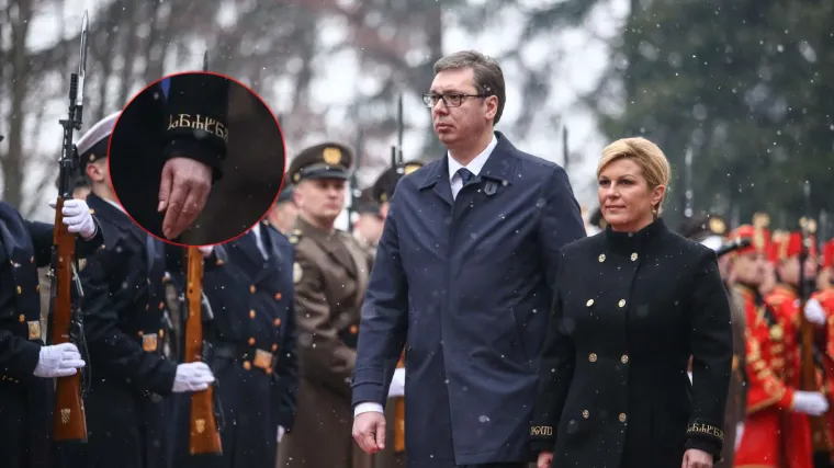 Kolinda dočekala Vučića sa zanimljivom porukom na rukavu kaputa