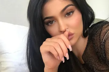 Kylie Jenner fotografirana je prvi puta nakon što je, prije desetak dana, rodila kćerkicu Stormi Webster