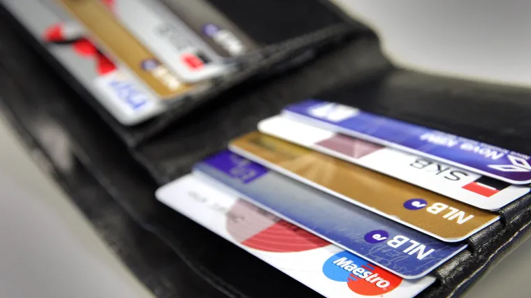 U tijelima državne uprave računi će se moći plaćati karticama i na rate: doznajte kada i kako