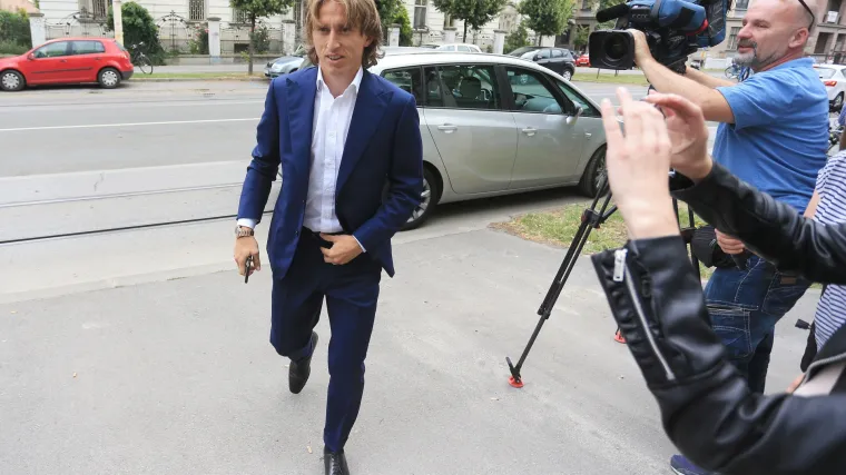 Ekskluzivno doznajemo: za&scaron;to bi se Luka Modrić mogao naći u ozbiljnim pravosudnim problemima u slučaju davanja lažnog iskaza?