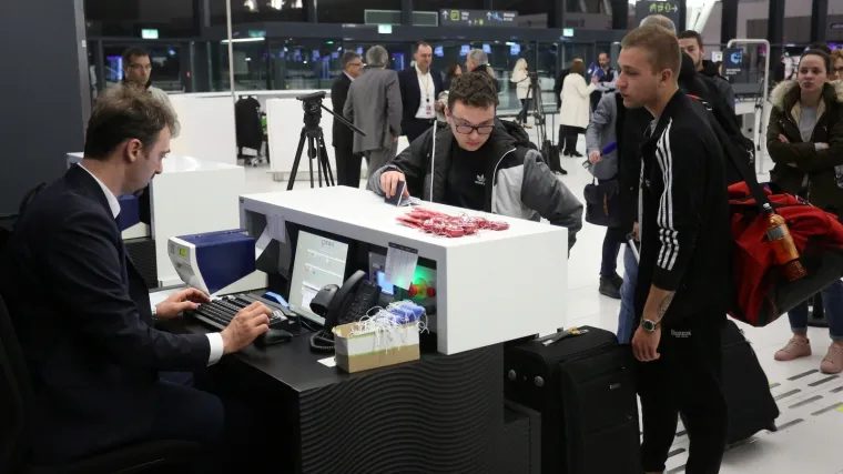 MUP će prikupljati i obrađivati podatke u ljudima koji putuju avionom