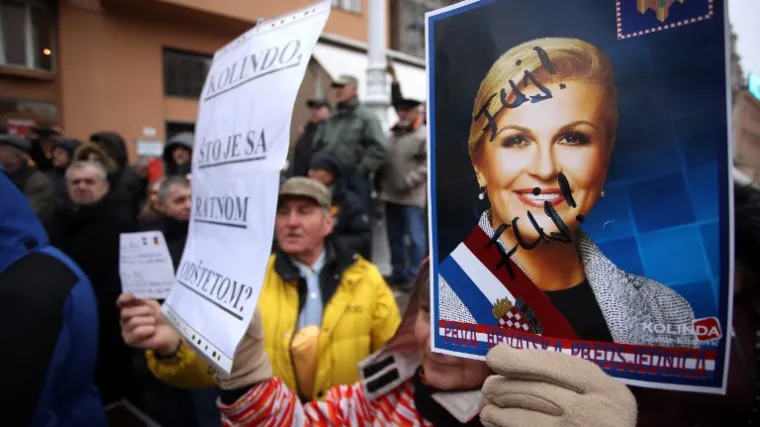 'Stravično je da dijelite građane na rubne i elitne. Pognuli ste glavu pred onima koji su izgubili rat'