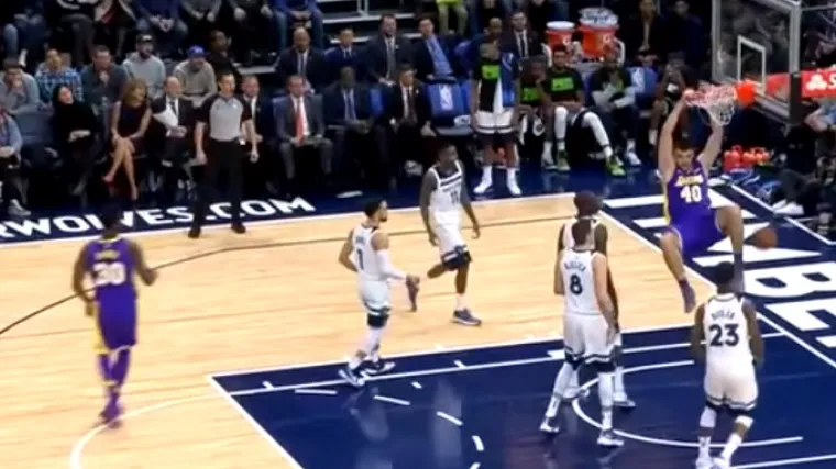 Hrvatski centar odigrao utakmicu sezone, bez proma&scaron;aja iz igre stigao do sjajnog učinka