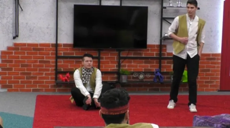 Upropastili tajni zadatak i odali tajnu drugim stanarima