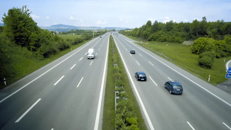 Hrvat u Švicarskoj jurio 316 na sat pa ostao bez automobila i vozačke: navodno se radi o nećaku Željka Keruma