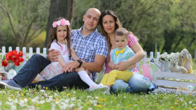 Njezinoj obitelji je propao američki san, sve su izgubili, a onda ih je spasila stara šivaća mašina