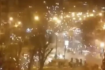 Navijači Spartaka uz vatromet se potukli s domaćim navijačima