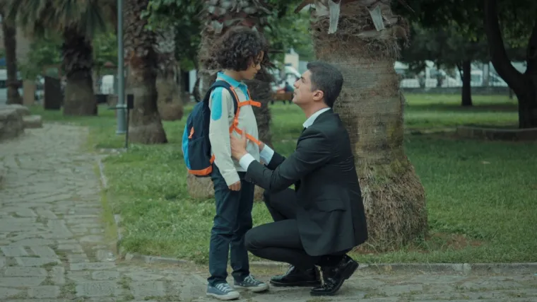 Faruk i Sureja su potreseni onim &scaron;to su upravo čuli (Istanbulska nevjesta)