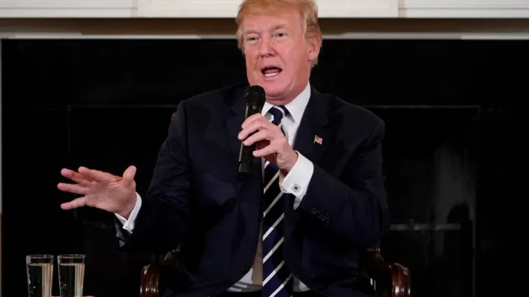 '&Scaron;kolski masakri mogli bi se spriječiti ako naoružamo nastavnike'