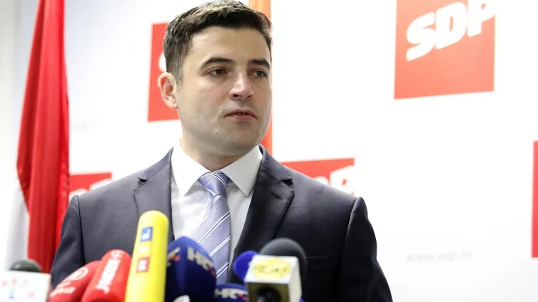 'Stranku neće voditi ni mediji ni ulica'