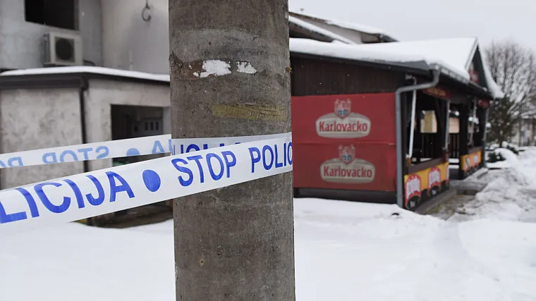 Detalji brutalnog napada ispred kafića: bivši policajac nakon svađe povukao kuburu i teško ranio 38-godišnjaka