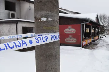 Detalji brutalnog napada ispred kafića: biv&scaron;i policajac nakon svađe povukao kuburu i te&scaron;ko ranio 38-godi&scaron;njaka