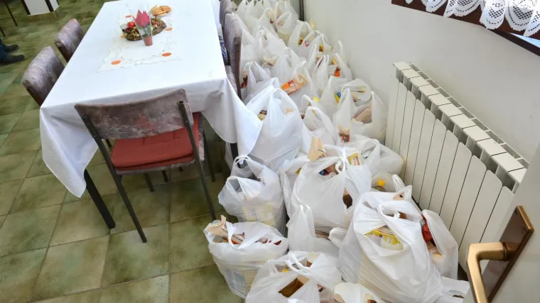 Odgoda utakmice rezultirala lijepom gestom: hrana za 'visoke uzvanike' na Rujevici poslana beskućnicima