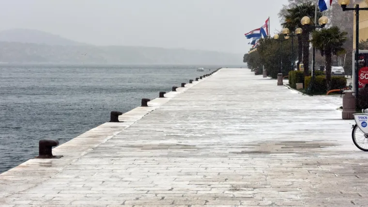 Odluka koja će razveseliti &scaron;kolarce: zbog vremena odgođena nastava u &scaron;ibenskim osnovnim &scaron;kolama