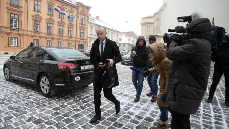 Premijer pozvao koalicijske partnere na sastanak u Banske dvore