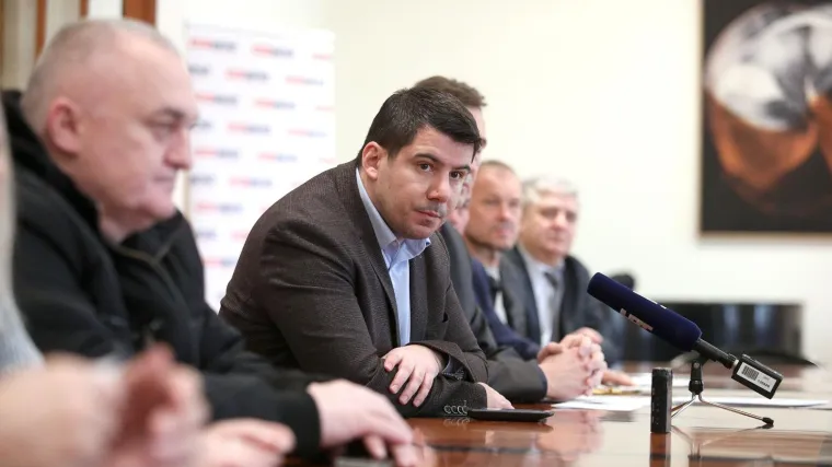 Grmoja o sastanku oporbe: 'Jo&scaron; uvijek čekamo odgovor SDP-a'