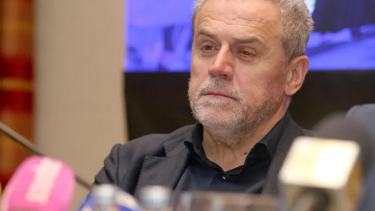Bandić tvrdi da je odluka da se timu 'Stilskih vježbi' dodijeli 10.000 kuna glupa
