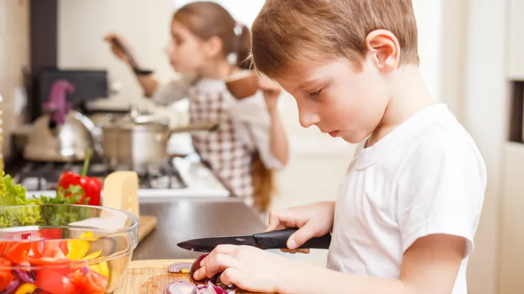 Odgajanje dječaka da po&scaron;tuju žene kad odrastu počinje u ranoj dobi