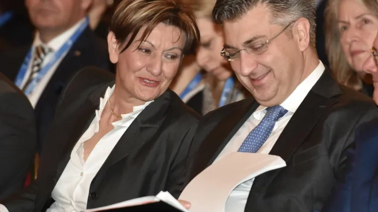 Vlada uz Dalić: SDP i Most pokrenuli ru&scaron;enje potpredsjednice Vlade, Plenković &scaron;uti, ministri je brane