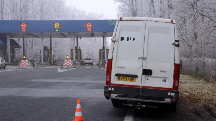 Poku&scaron;avali ilegalno preći granicu