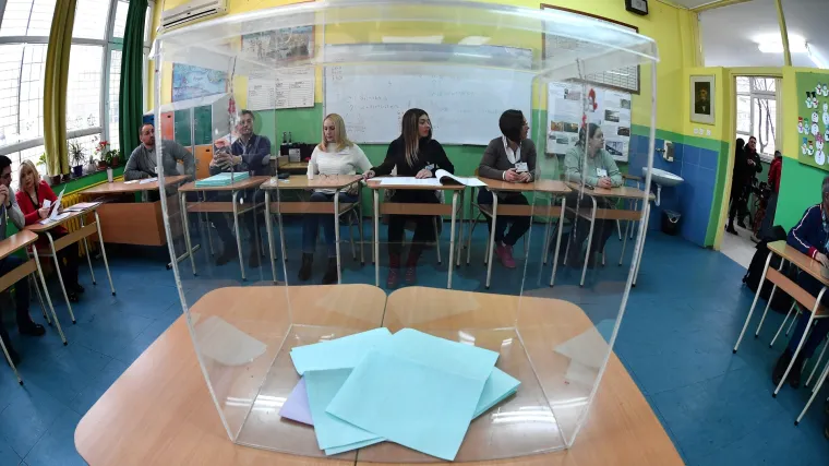 Zatvorena birali&scaron;ta u Beogradu, izlaznost na granici od 50 posto