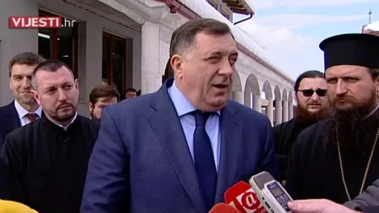 Dodik dobio 'Zlatnu plaketu' Srebrenice, Bo&scaron;njaci ogorčeni: 'Sramotno je dodijeliti priznanje čovjeku koji vrijeđa žrtve genocida'