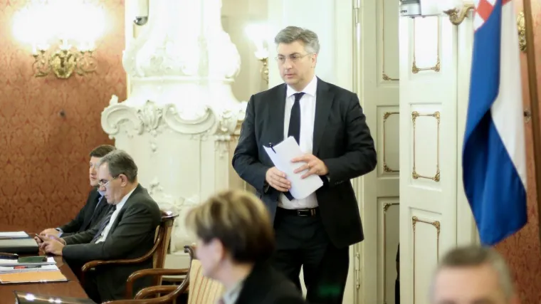 Peru&scaron;ko Vladi predstavio stanje u Agrokoru: Plenković s koalicijskim partnerima razgovarao i o ovr&scaron;nom zakonu